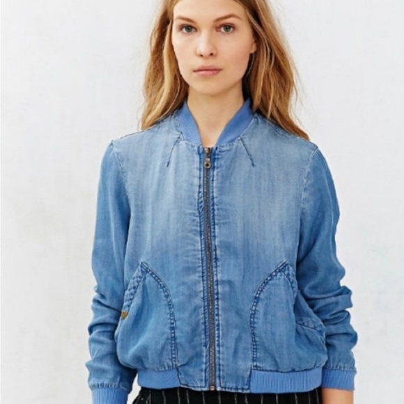 Urban Outfitters BDG Denim Bomber Jacket - Picture 2 of 4